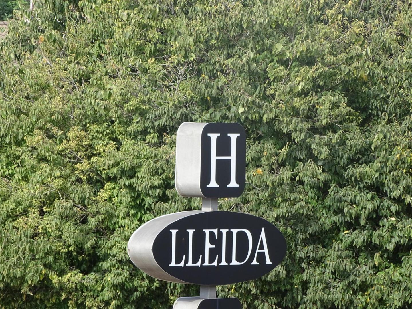 Hostal Lleida سيجور دي كالافيل المظهر الخارجي الصورة