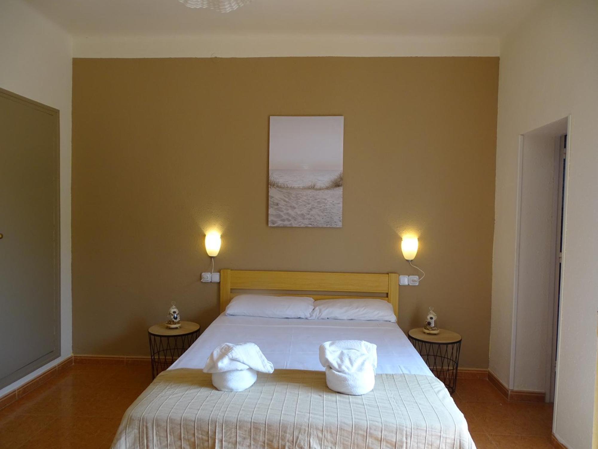 Hostal Lleida سيجور دي كالافيل المظهر الخارجي الصورة